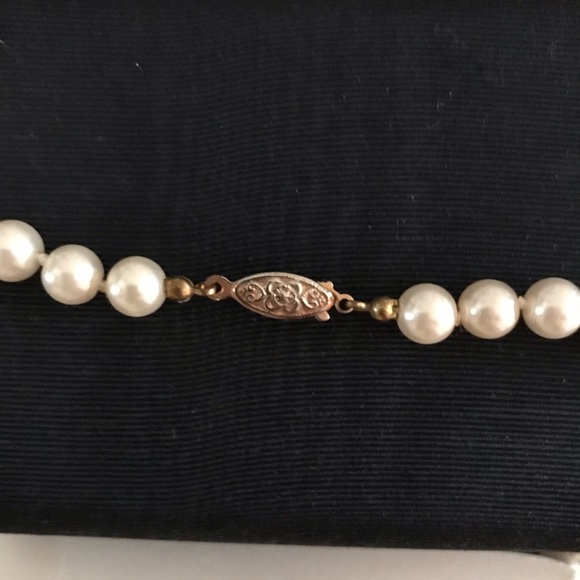 Roman’s Faux Pearl Necklace and Earring Set - Picture 4 of 4